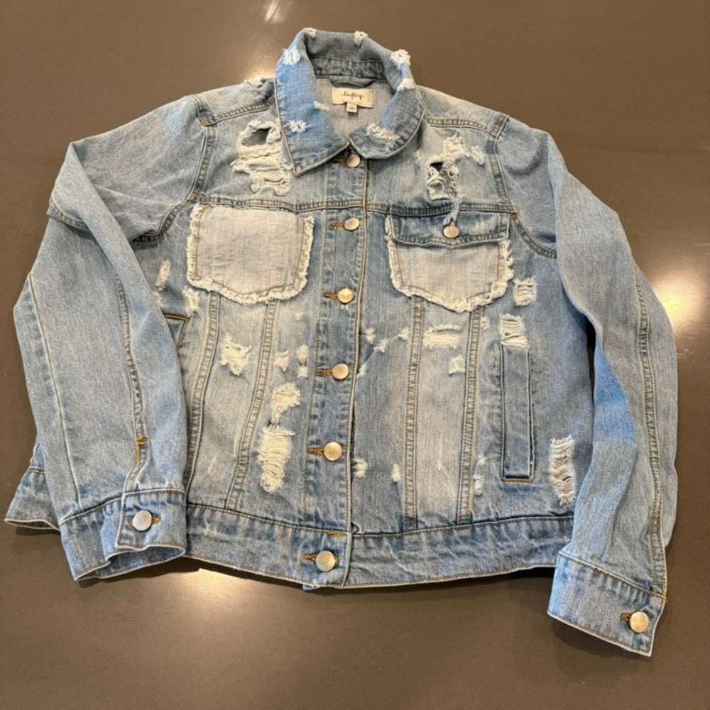 Daytrip Light‎ Wash Distressed Denim Trucker Jacket Womens Large Frayed Edgy